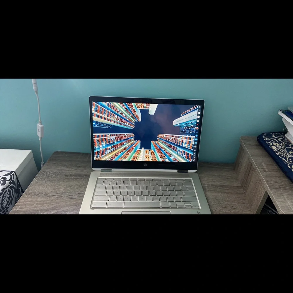 Hp chromebook 2 in 1 laptop , 14 inches